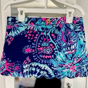 Lilly Pulitzer Girls size 10 Skirt with shorts beneath.
